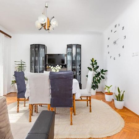 Apartman Tena Punat Bagian luar foto