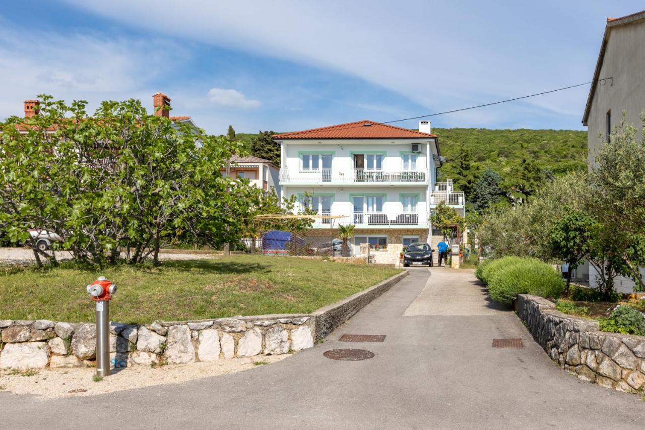 Apartman Tena Punat Bagian luar foto
