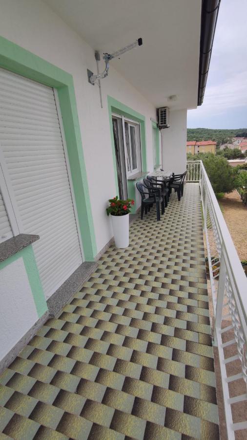 Apartman Tena Punat Bagian luar foto