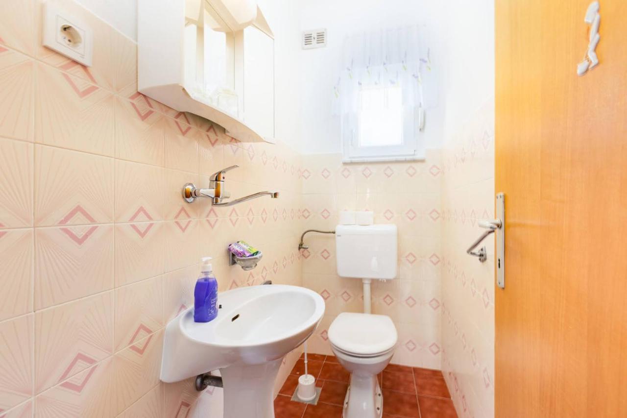 Apartman Tena Punat Bagian luar foto